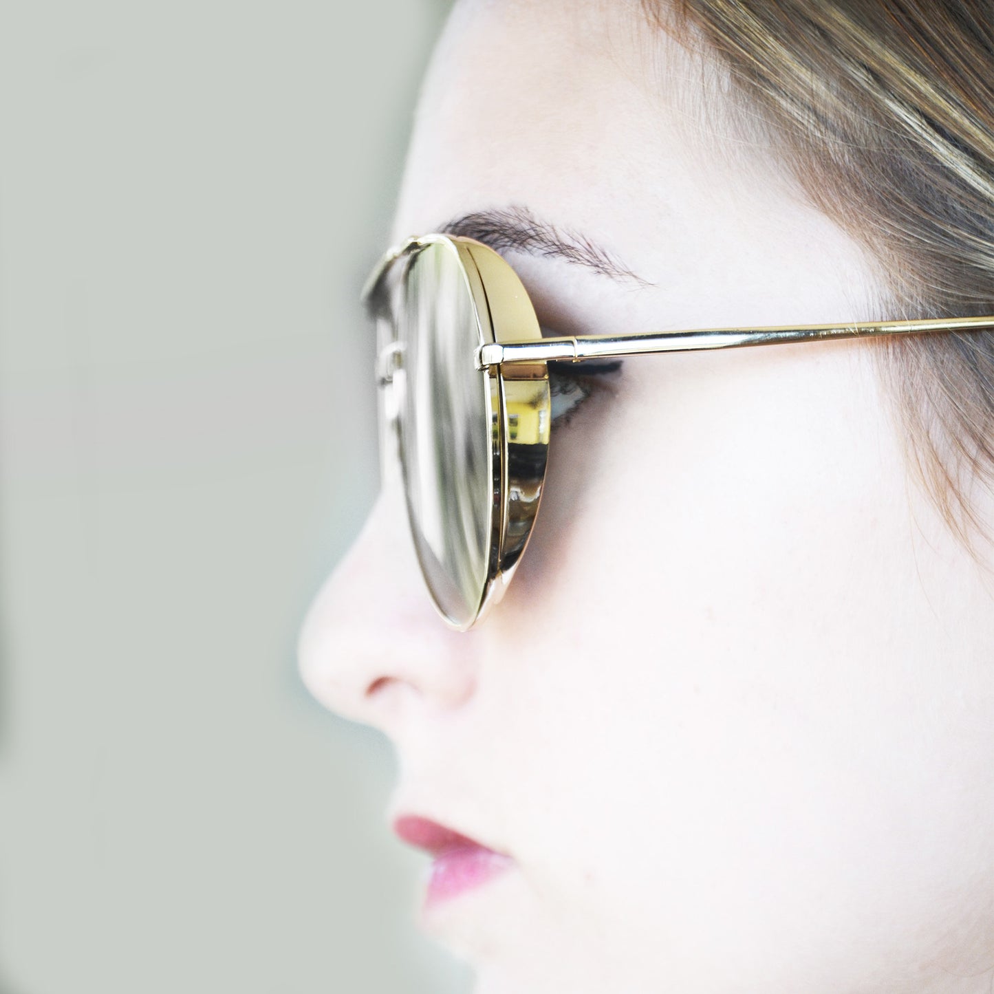 RECIFE SUNGLASS IN GOLD WITH BROWN LENSES